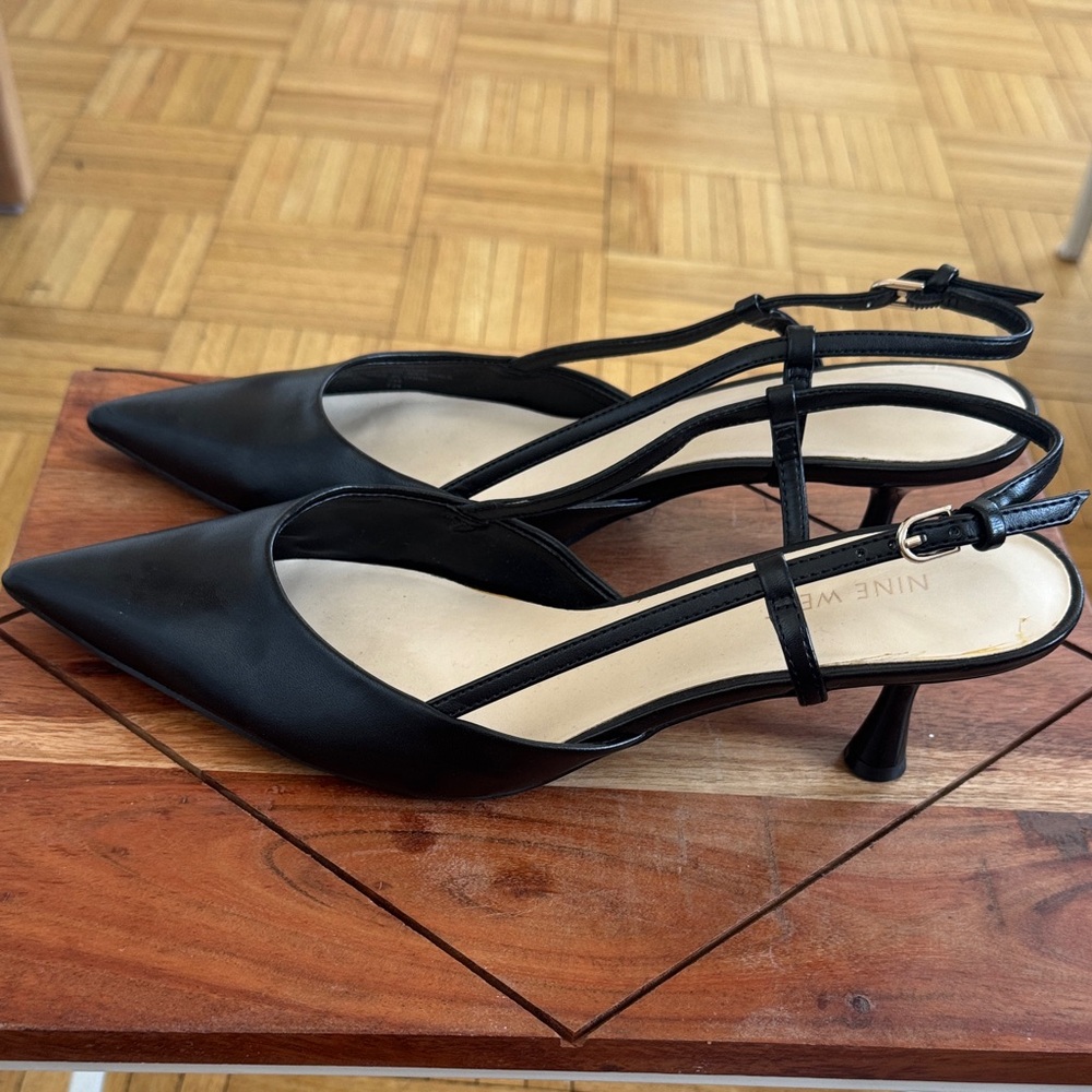 Nine West Black Pointed Toe Low Heels - Picture 3 of 14
